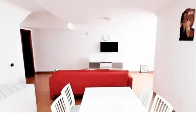 Comfy 2 Bedroom Apartment In Arguineguin With Wifi And Free Parking 0*,  Španělsko